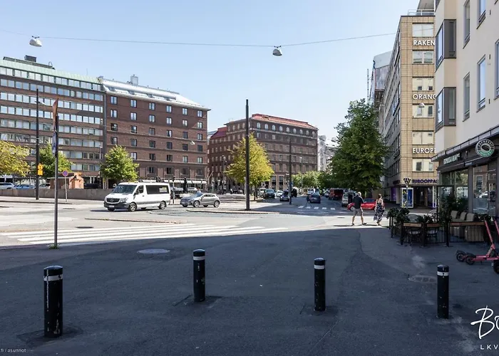 Floor Overlooking Rooftops Apartamento Helsinki